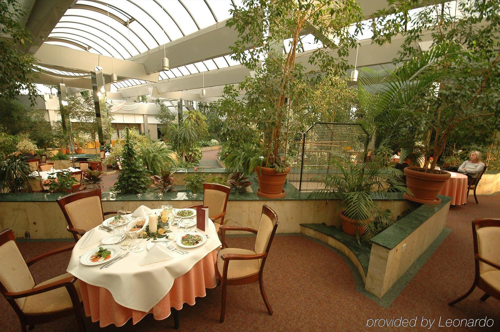 Hotel Kongresowy Келце Екстериор снимка